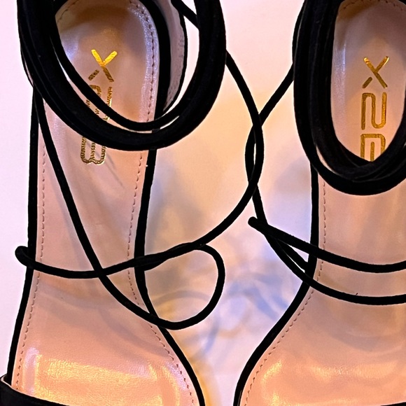 Womens x2b high heels - Picture 3 of 8